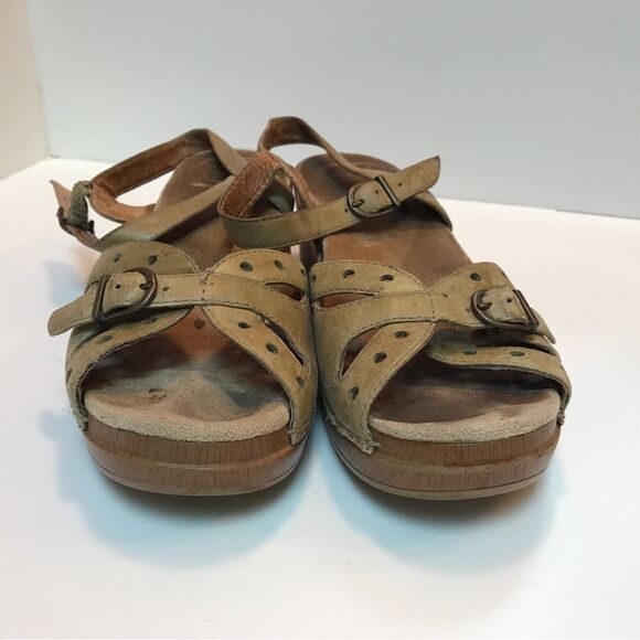 Dansko Sissy Strappy Clog Heeled Sandals in Tan Leather (38) - Picture 11 of 11